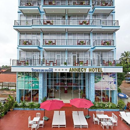 Annecy Hotel Vang Vieng Exterior photo