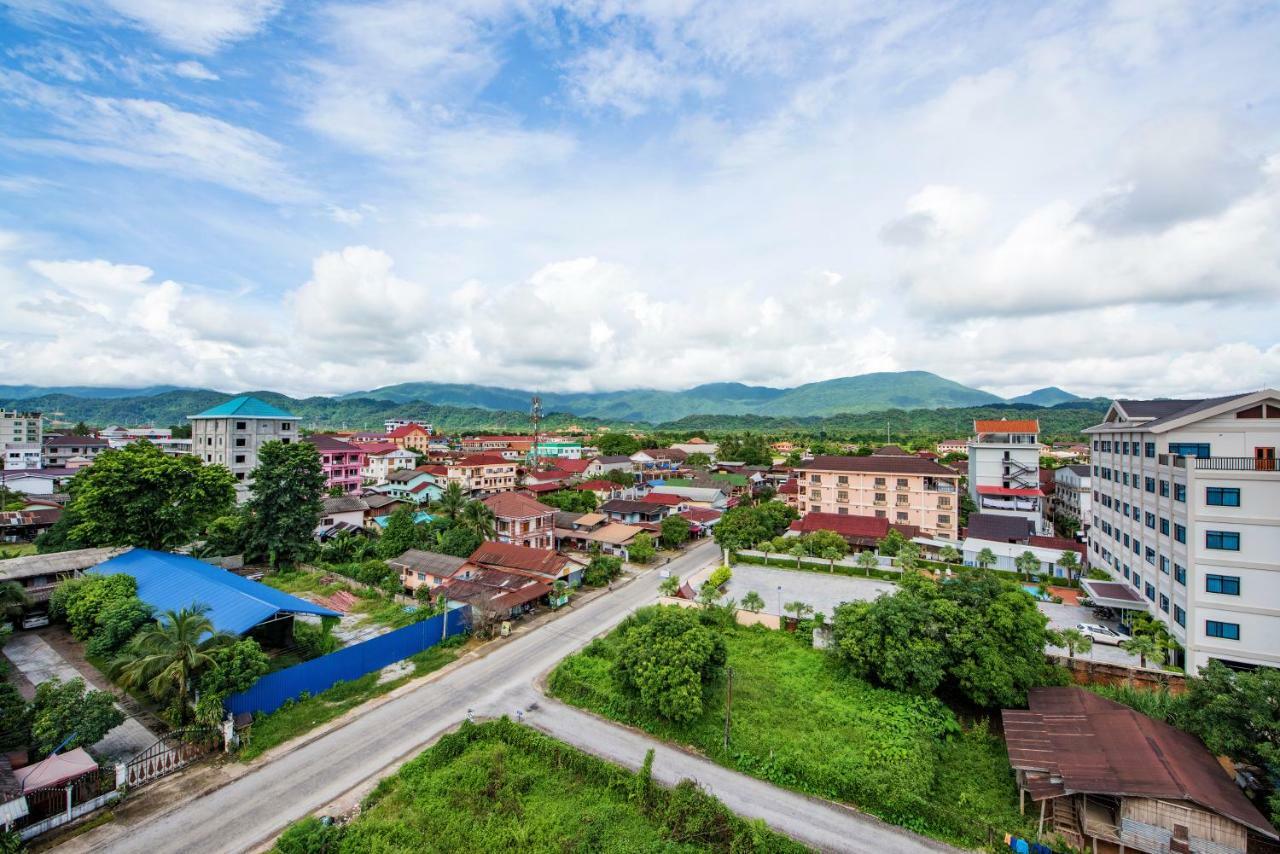 Annecy Hotel Vang Vieng Exterior photo