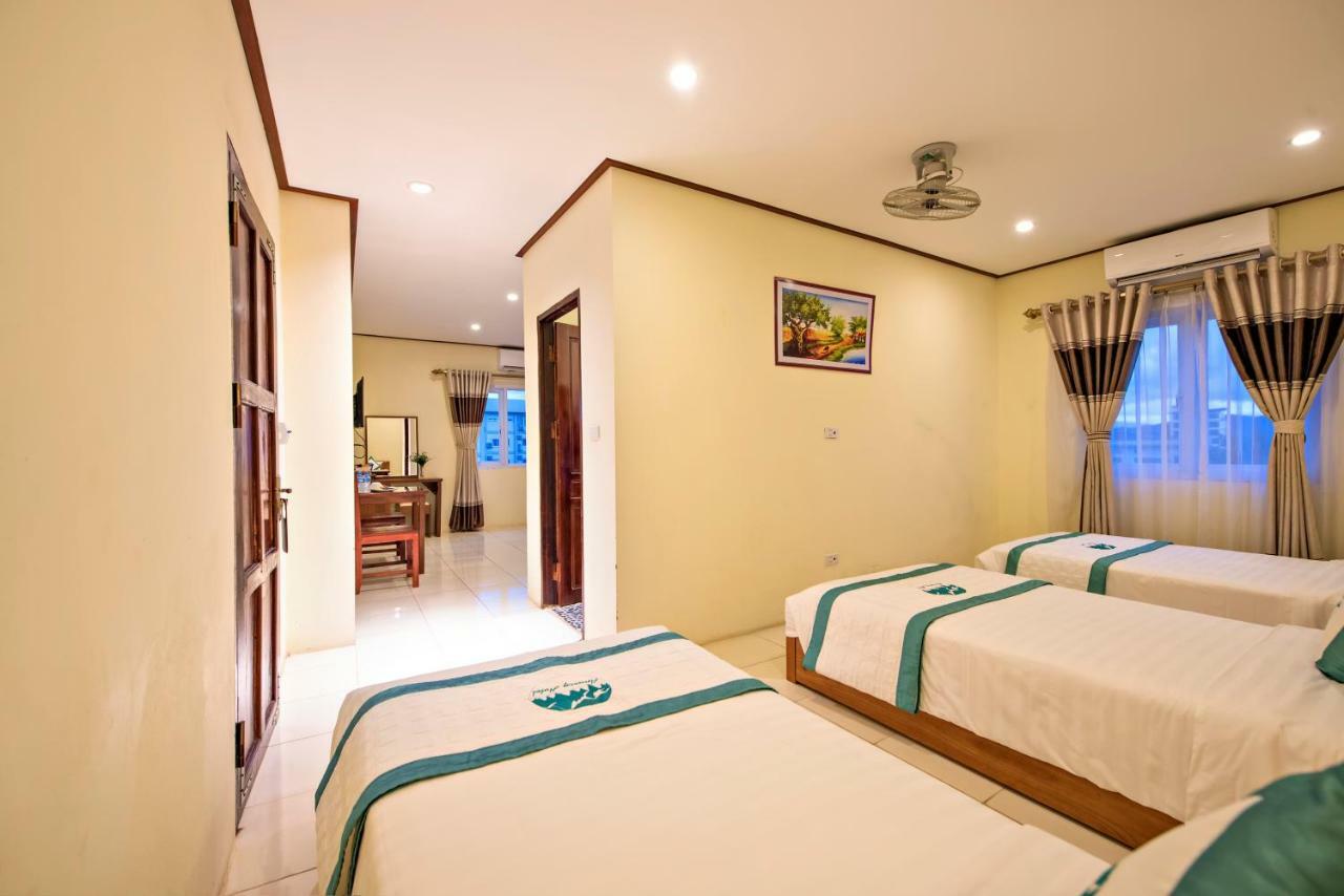 Annecy Hotel Vang Vieng Exterior photo