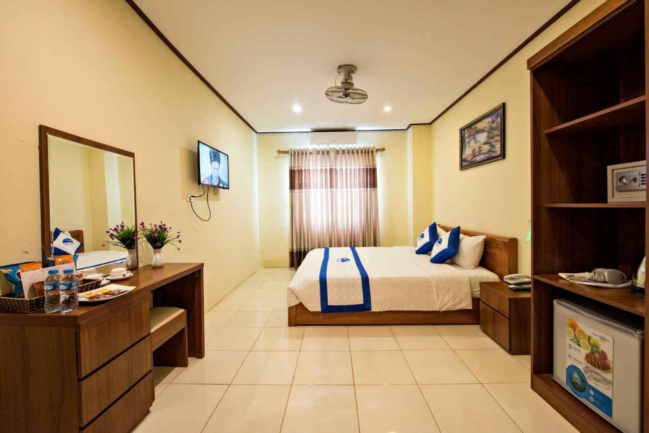 Annecy Hotel Vang Vieng Exterior photo