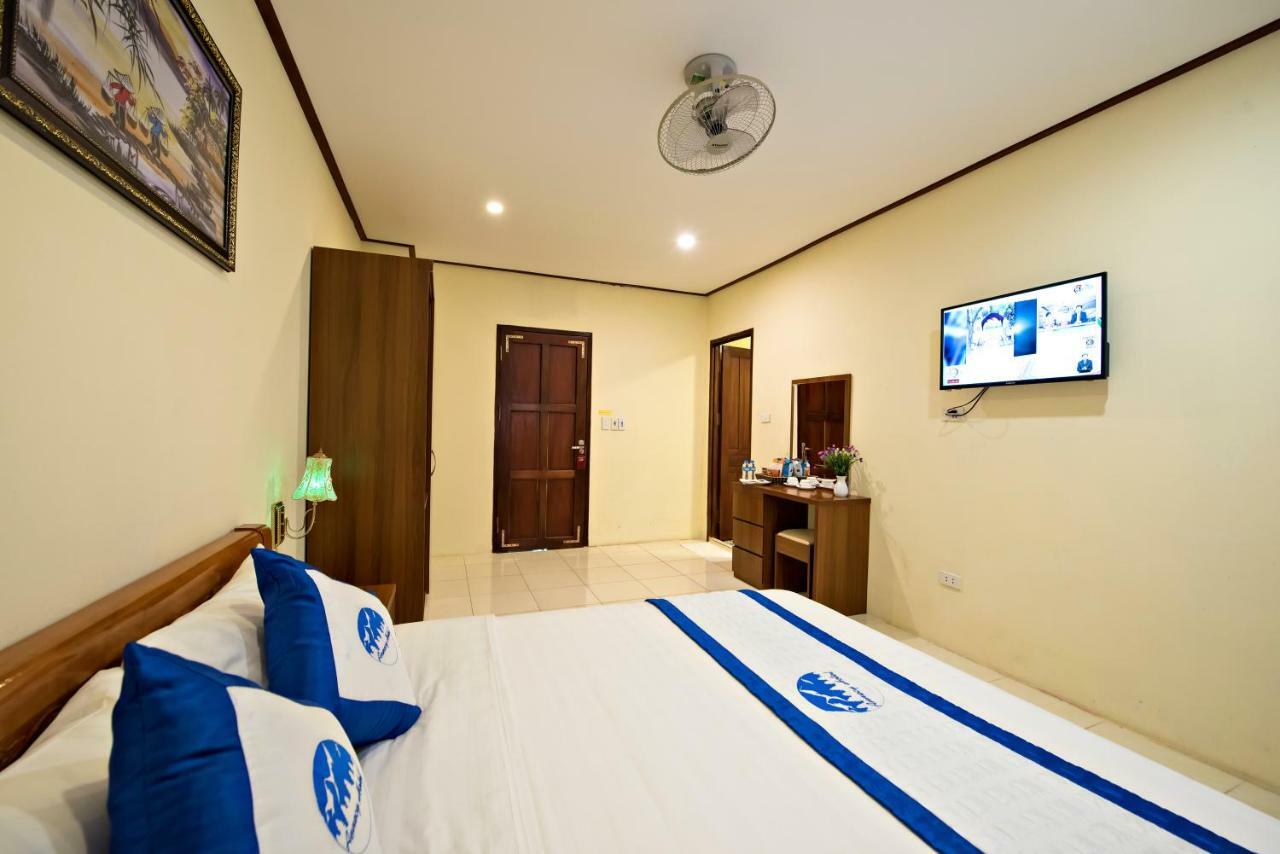 Annecy Hotel Vang Vieng Exterior photo