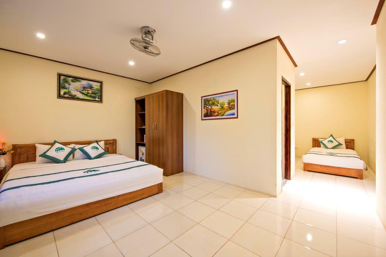 Annecy Hotel Vang Vieng Exterior photo