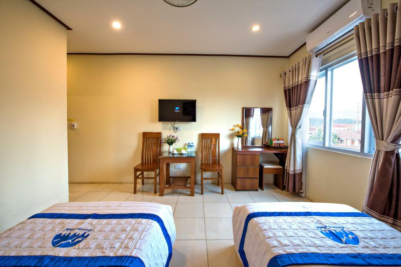 Annecy Hotel Vang Vieng Exterior photo